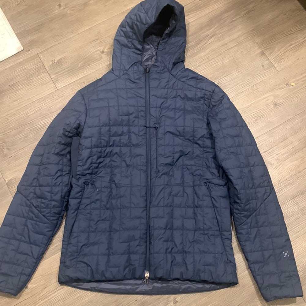 Lululemon skyloft jacket